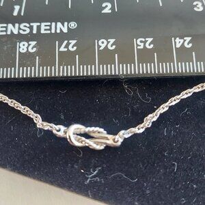 Vintage Avon Sailor's Knot silvertone bracelet 9"